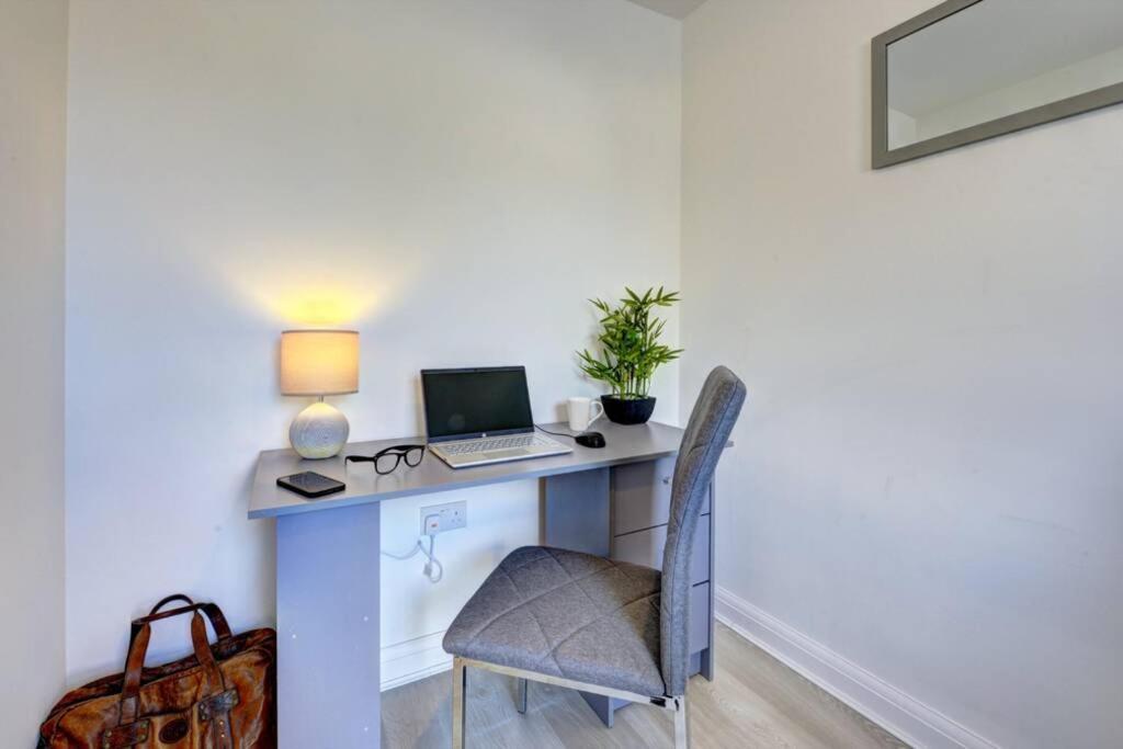 The Stratford Palace Apartment Birmingham Exterior photo